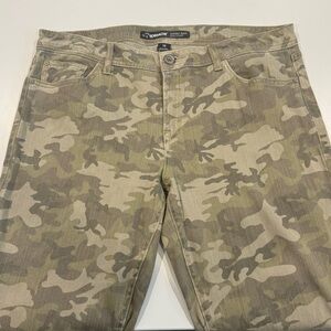 Jordache Camouflage skinny women’s Jeans